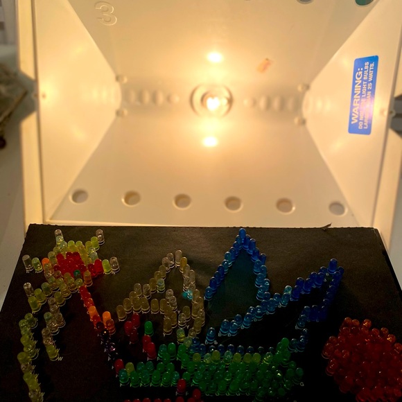 vintage Lite Brite, original box ,instructions , refill pages and pegs - Picture 9 of 15